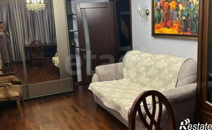 4-комн квартира ул Орджоникидзе, 8/1,  д. 8/1