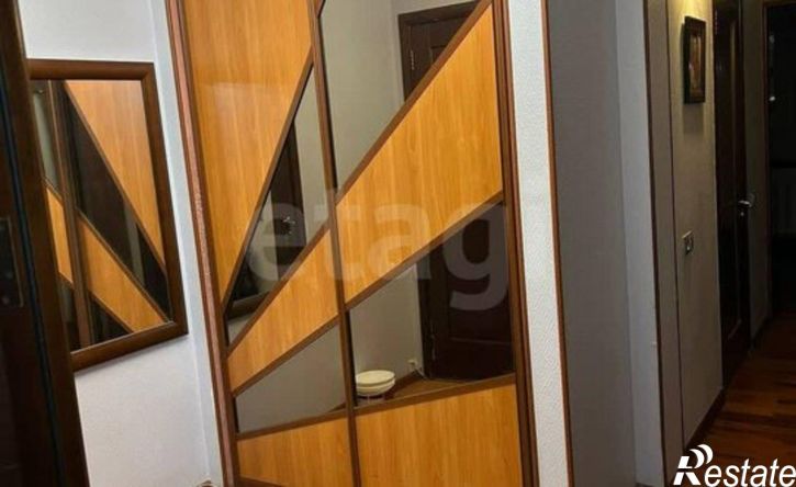 4-комн квартира ул Орджоникидзе, 8/1,  д. 8/1