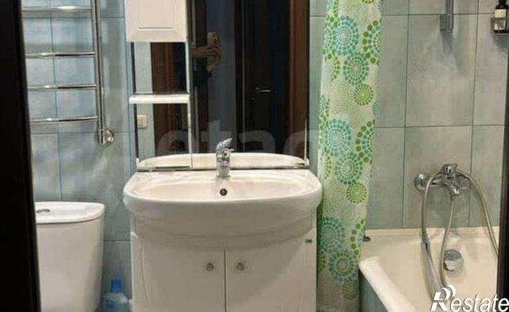 4-комн квартира ул Орджоникидзе, 8/1,  д. 8/1