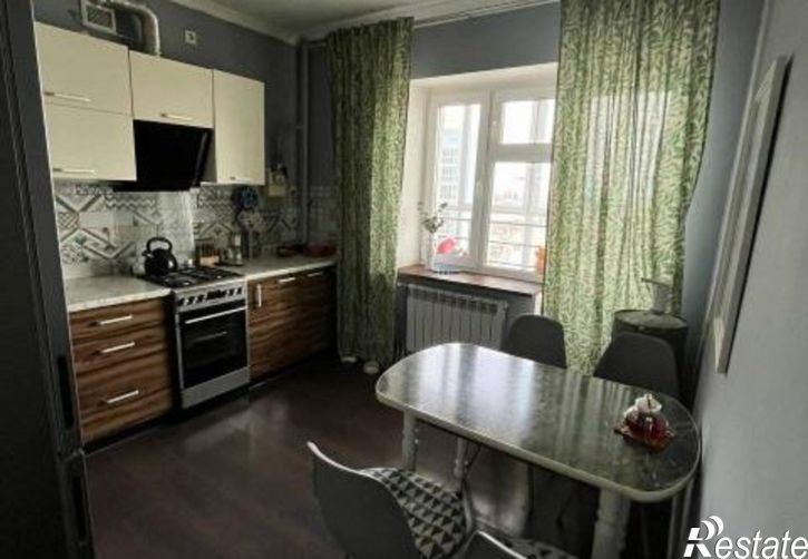 2-комн квартира улица Богдана Чижика, 27/1,  д. 27/1