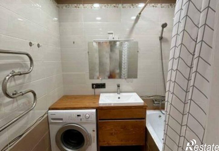 2-комн квартира улица Богдана Чижика, 27/1,  д. 27/1