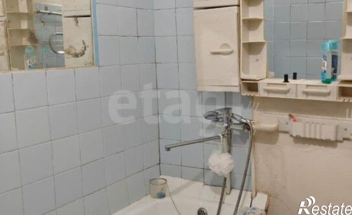 4-комн квартира улица Дзержинского, 40/2,  д. 40/2