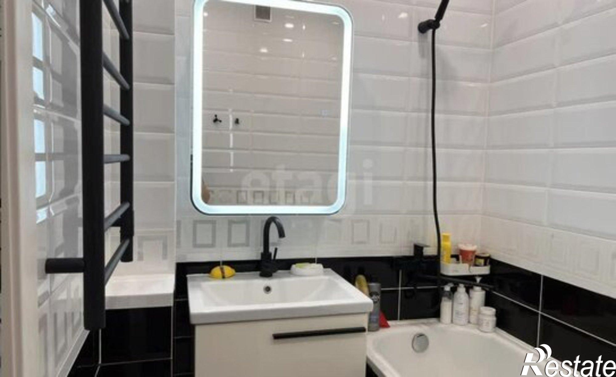 Купить квартиру за 9 600 000 рублей на ул Богдана Чижика, 27/1