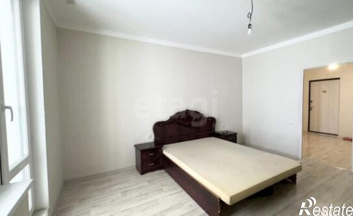 2-комн квартира улица Александра Захарченко, 5,  д. 5