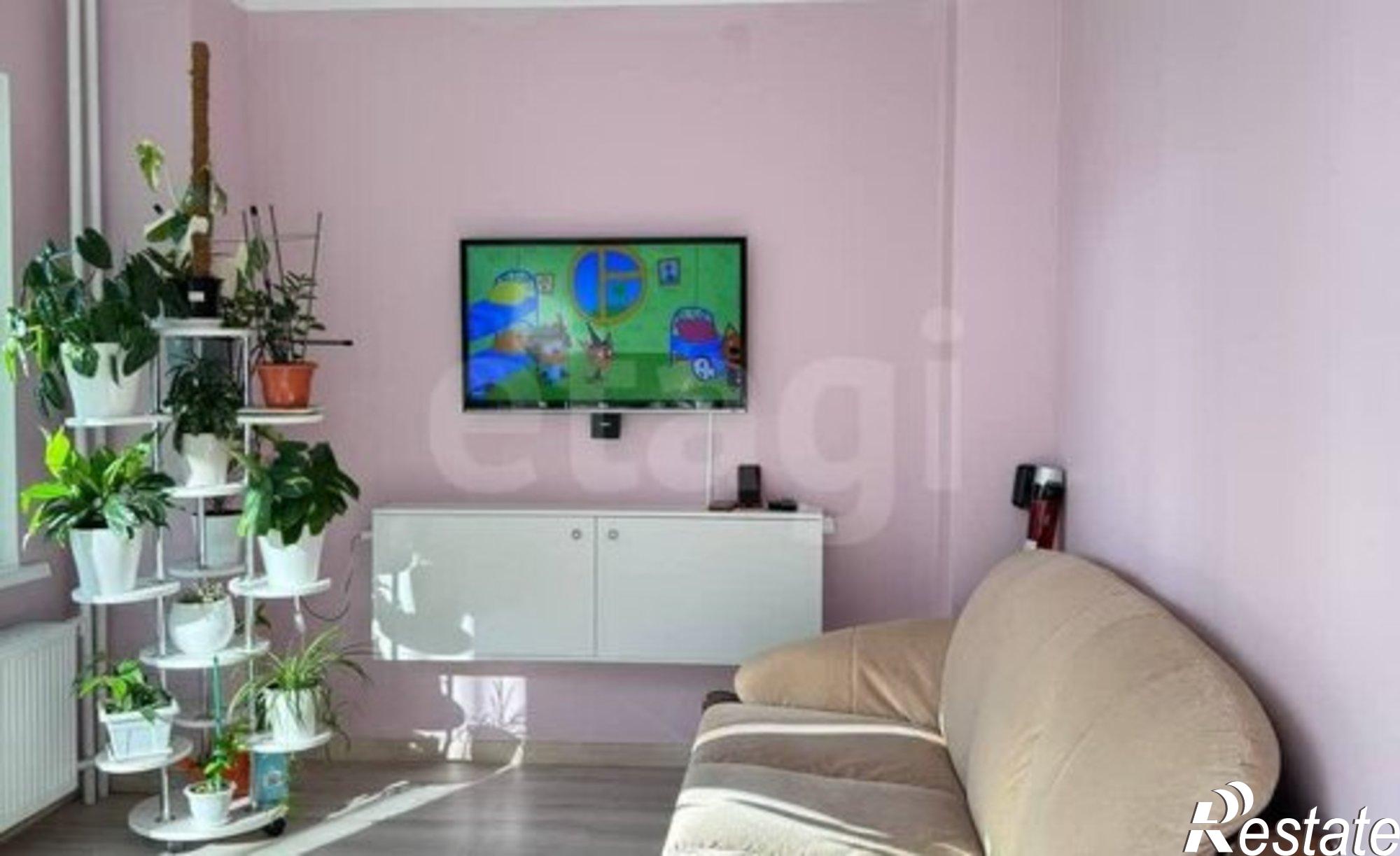 Купить квартиру за 7 900 000 рублей на лётчицы Веры Захаровой улица, 15