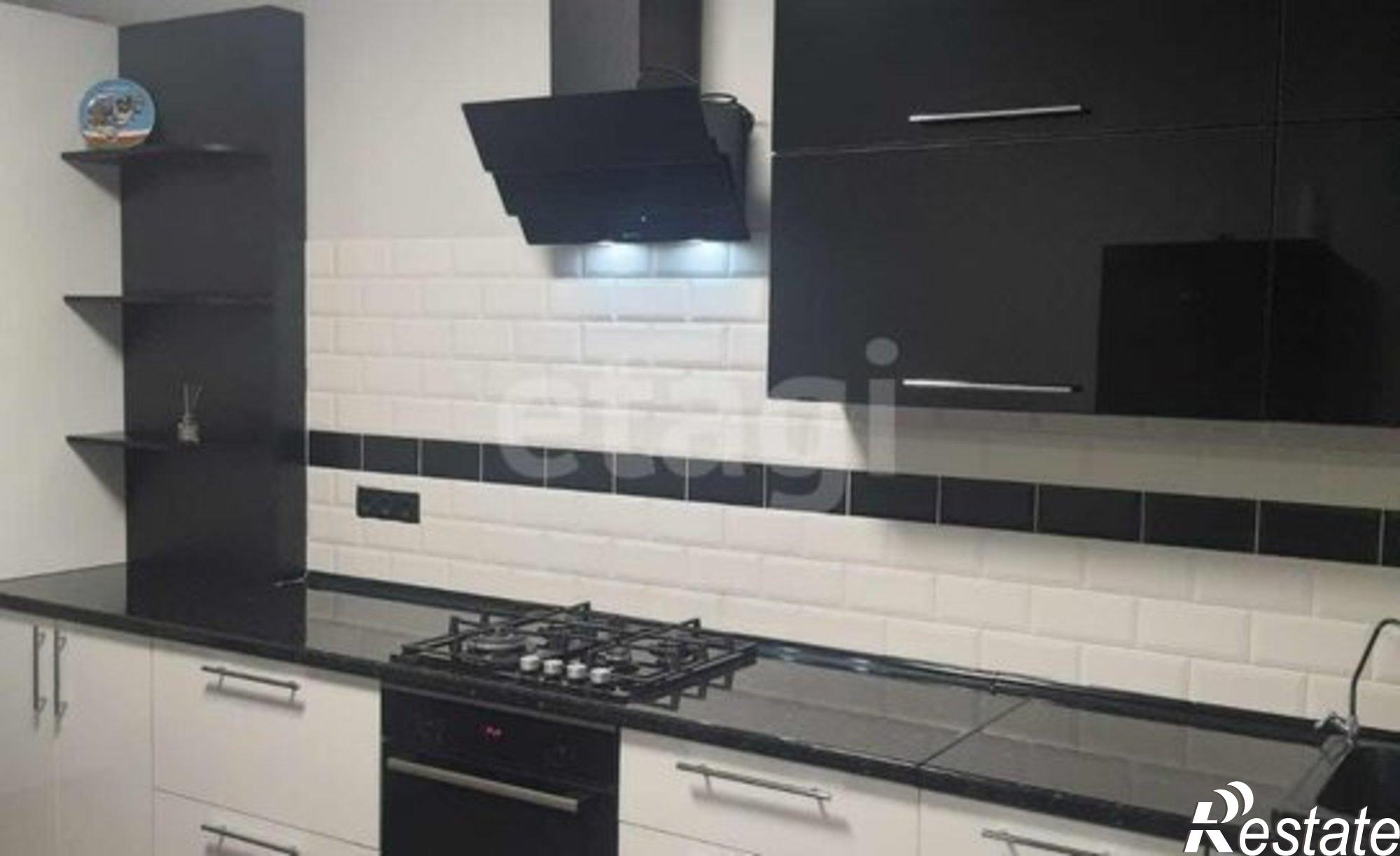 Купить квартиру за 8 200 000 рублей на Республика Саха (Якутия), 203-й микрорайон, 1