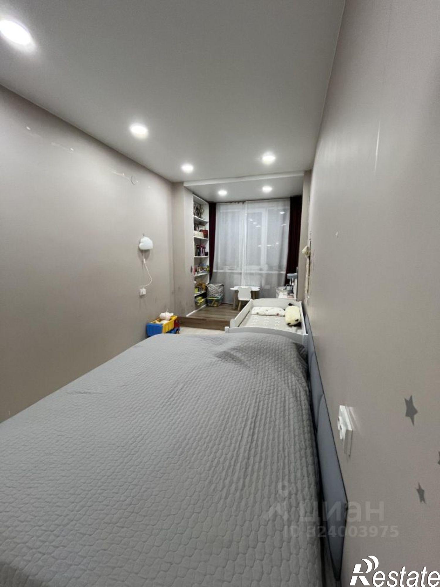 Купить квартиру за 10 500 000 рублей на ул Короленко, 25