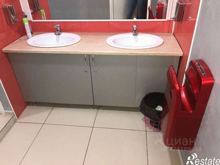 Помещение свободного назначения ул Федора Попова, 21,  д. 21