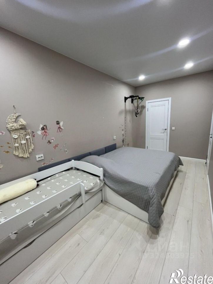 2-комн квартира ул Короленко, 25,  д. 25