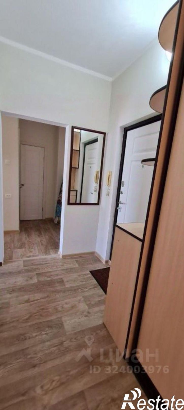 2-комн квартира мкр. 202-й, 18