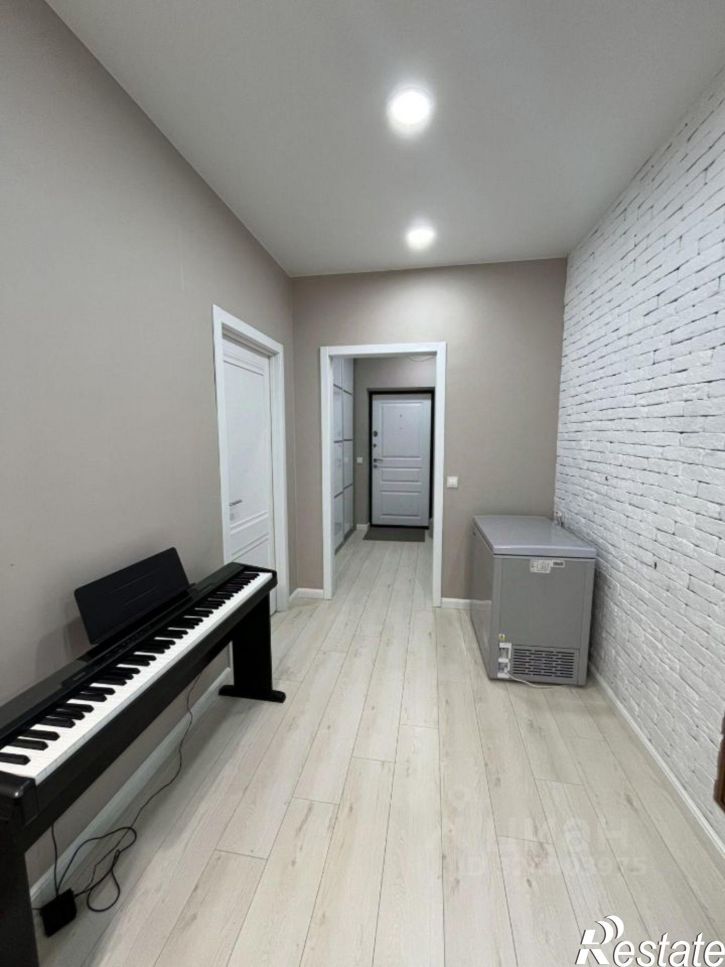 2-комн квартира ул Короленко, 25,  д. 25