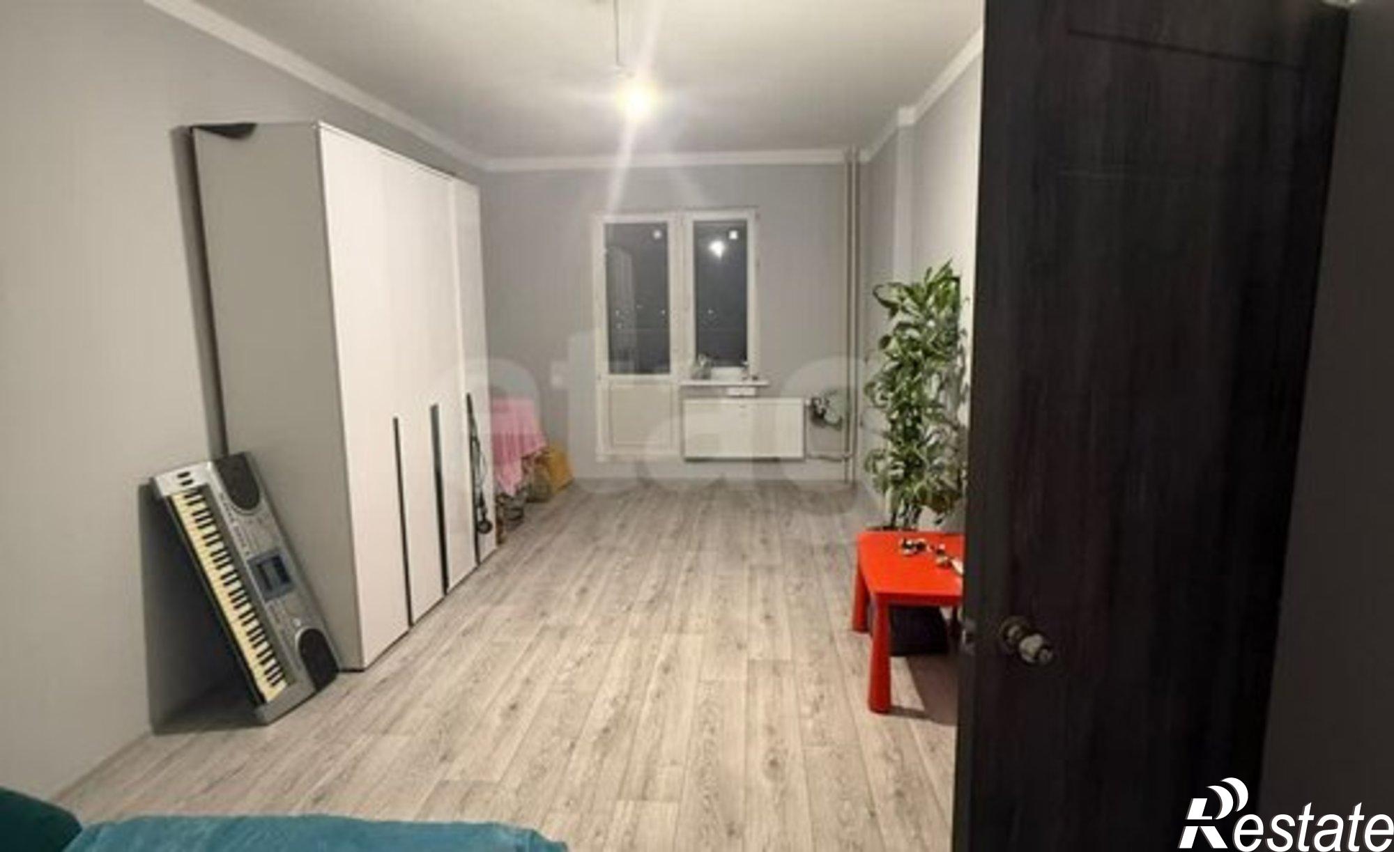 Купить квартиру за 12 000 000 рублей на улица Александра Захарченко, 5