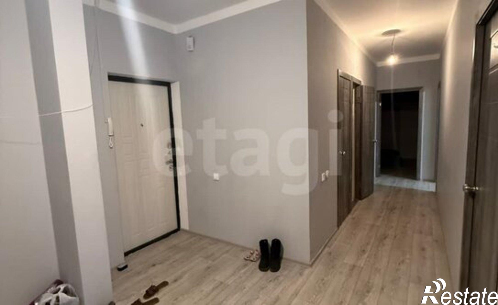 Купить квартиру за 12 000 000 рублей на улица Александра Захарченко, 5