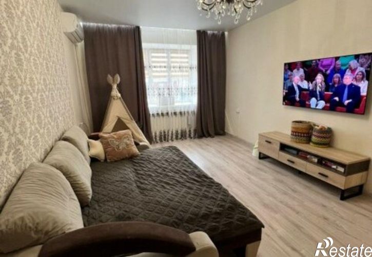 2-комн квартира улица 50 лет Советской Армии, 12/1,  д. 12/1