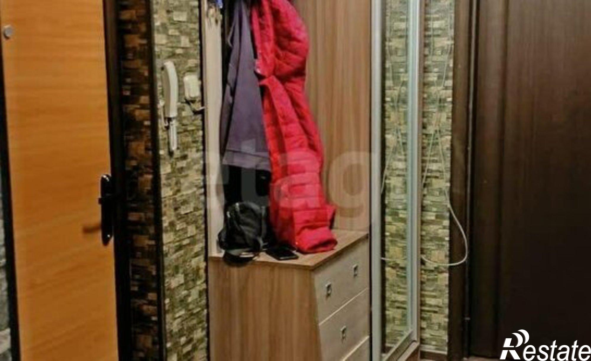 Купить квартиру за 10 000 000 рублей на ул Курнатовского, 3 5