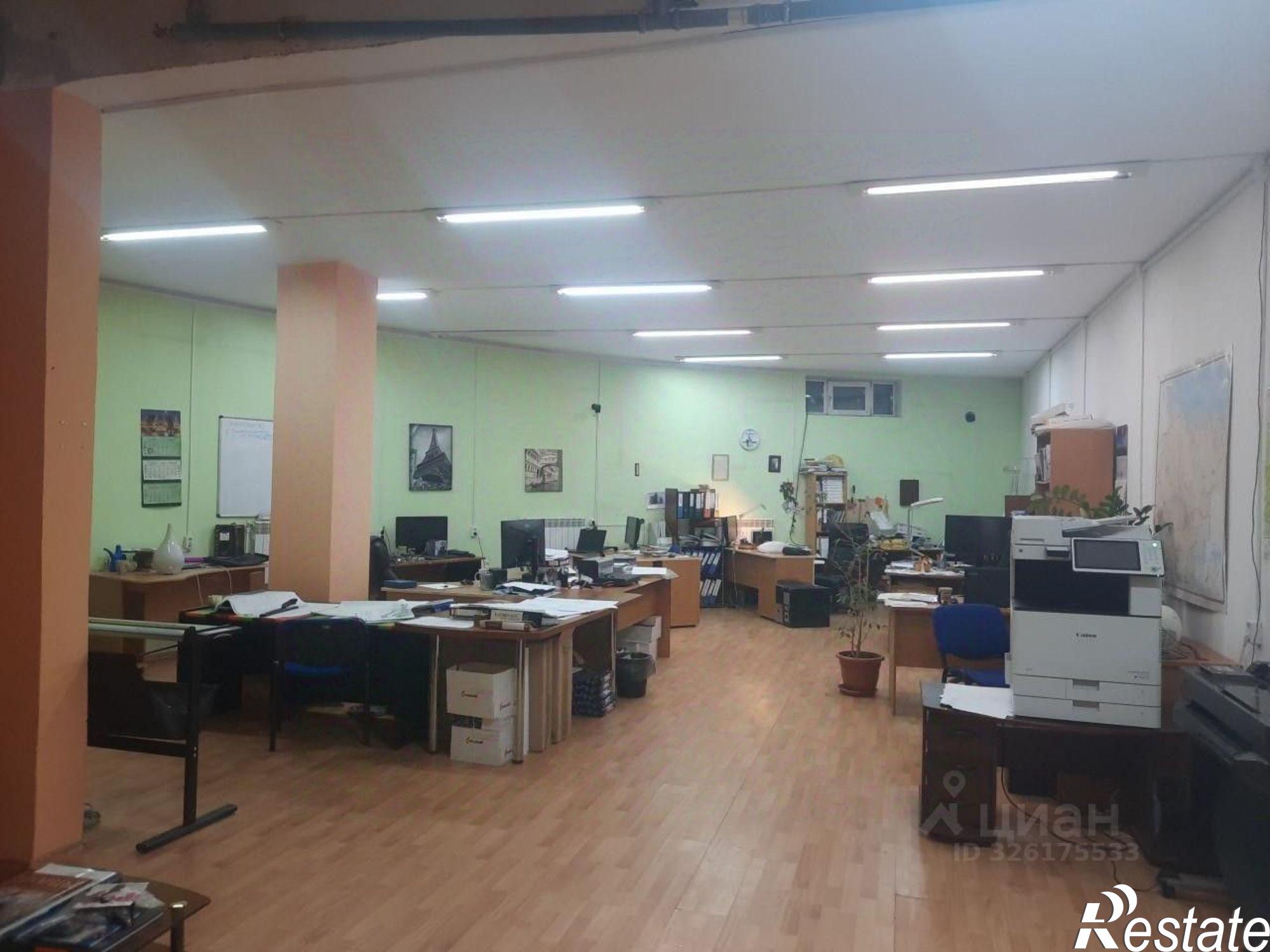 Купить офис, помещение под офис за 13 600 000 рублей на ул Ларионова, 10
