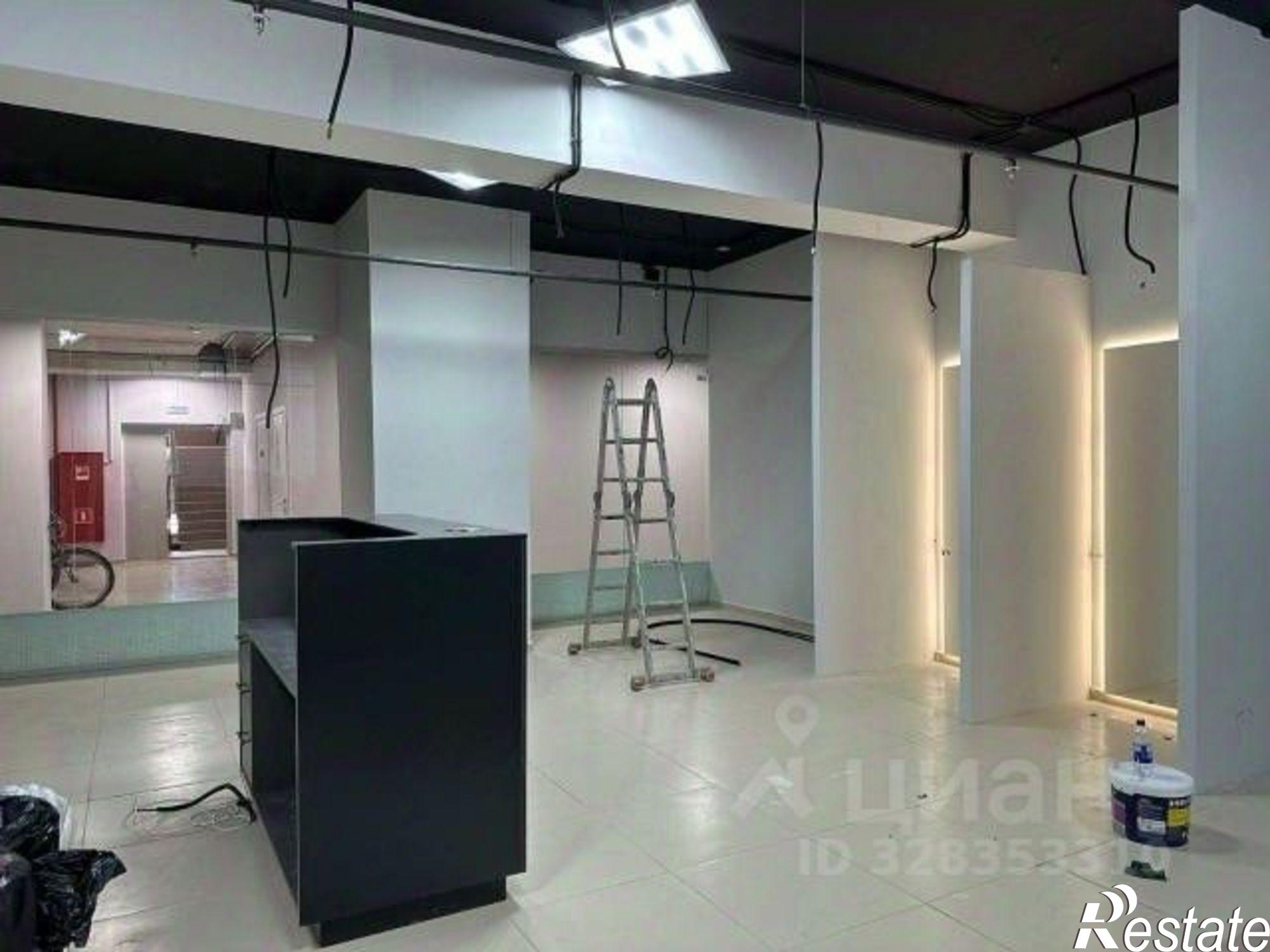 Купить торговое помещение за 9 600 000 рублей на улица Ойунского, 2