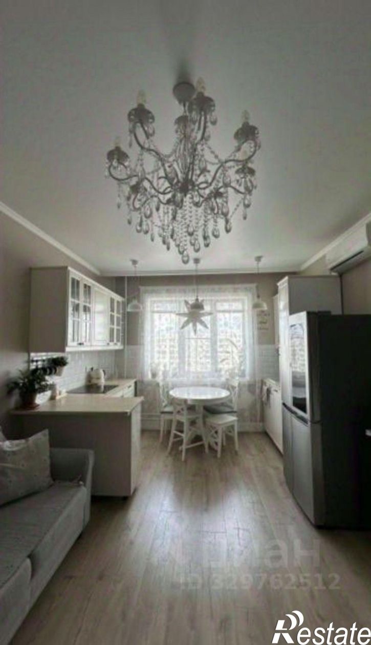2-комн квартира 203 мкрн., 6