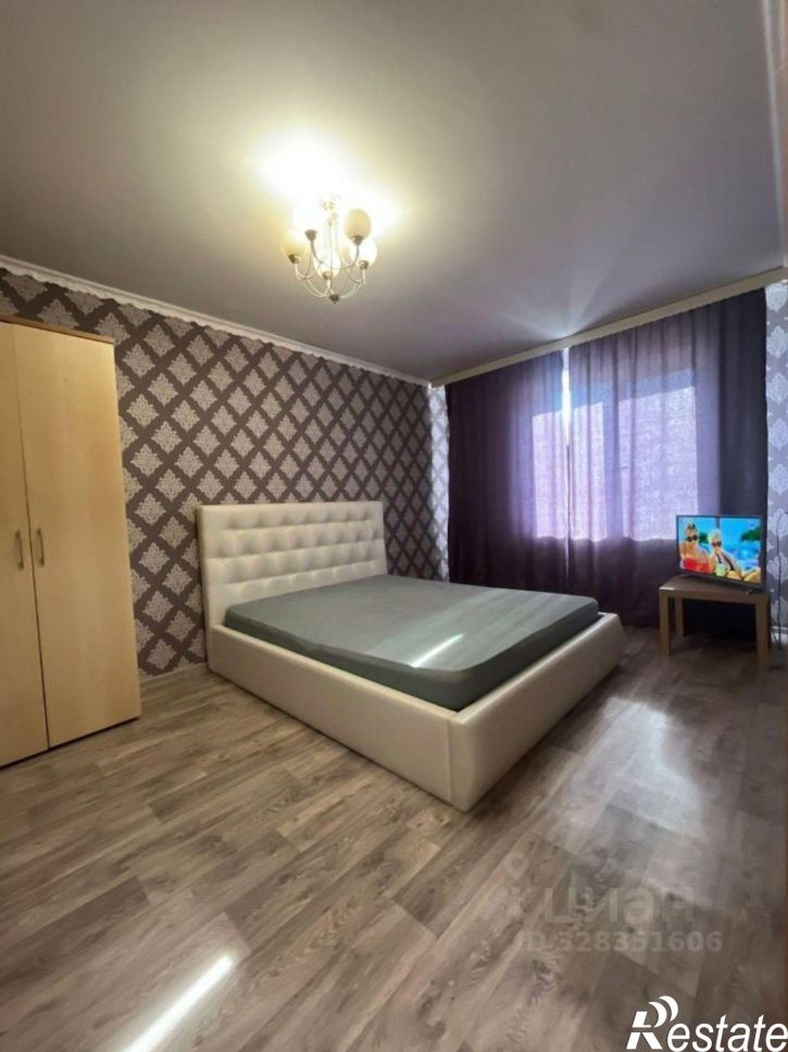 4-комн квартира улица Петра Алексеева, 7/2,  д. 7/2