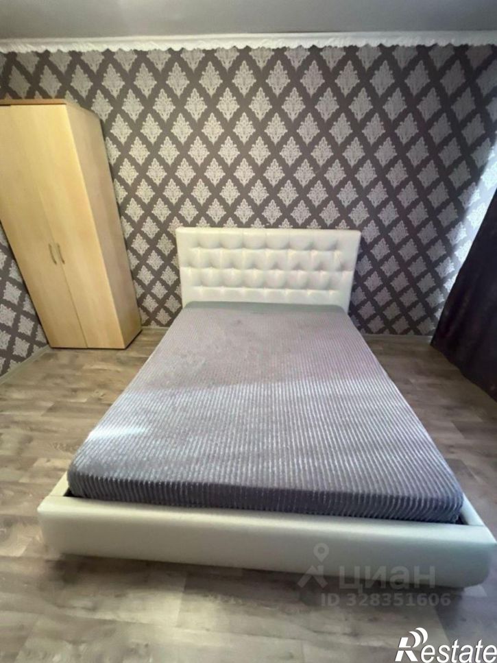 4-комн квартира улица Петра Алексеева, 7/2,  д. 7/2