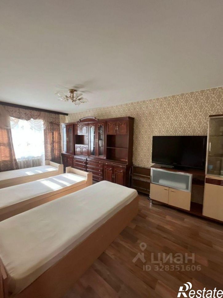4-комн квартира улица Петра Алексеева, 7/2,  д. 7/2