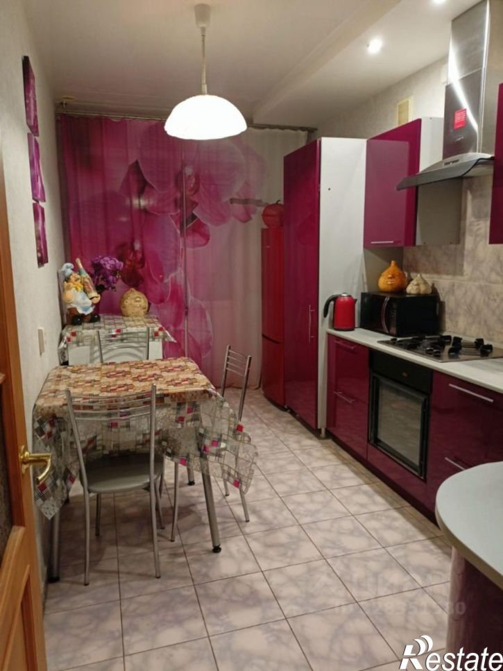 3-комн квартира ул Федора Попова, 17/2,  д. 17/2