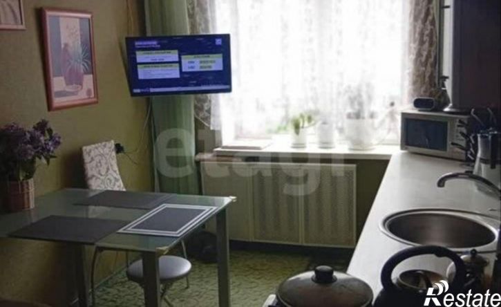 2-комн квартира улица Дзержинского, 22/4,  д. 22/4