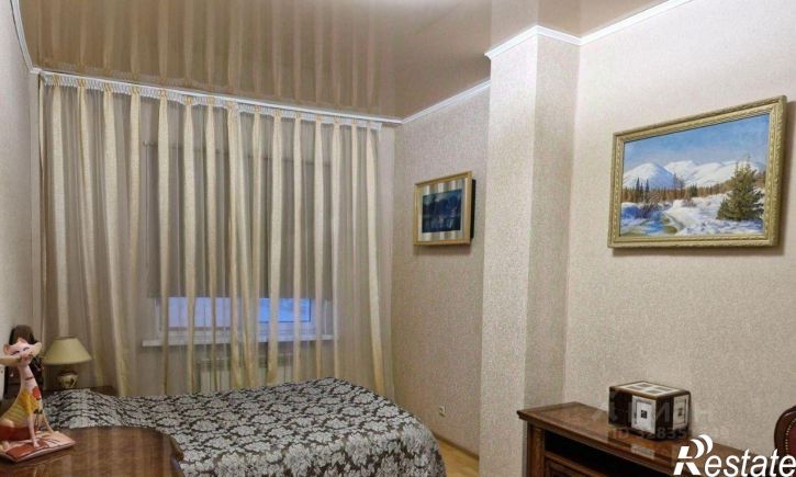 3-комн квартира улица Ларионова, 8,  д. 8