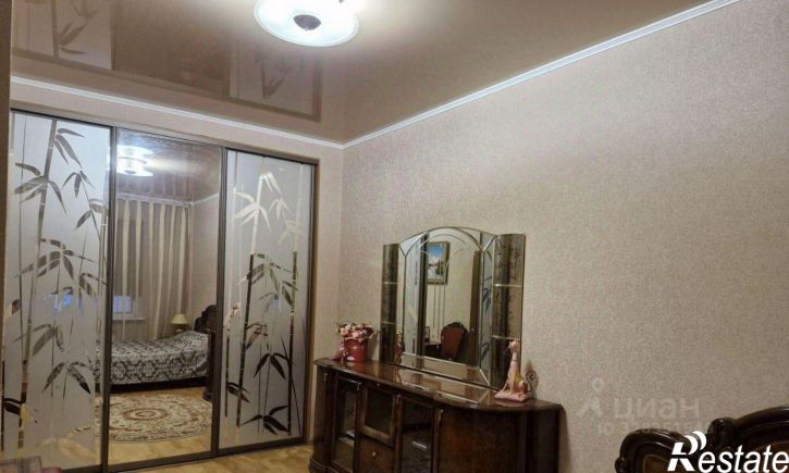 3-комн квартира улица Ларионова, 8,  д. 8