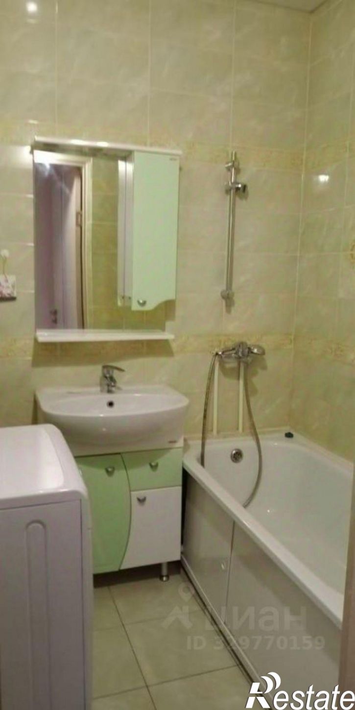 2-комн квартира улица Лермонтова, 100,  д. 100