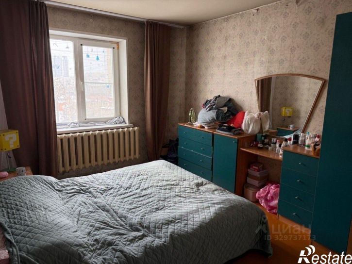 4-комн квартира улица Петра Алексеева, 12/2,  д. 12/2