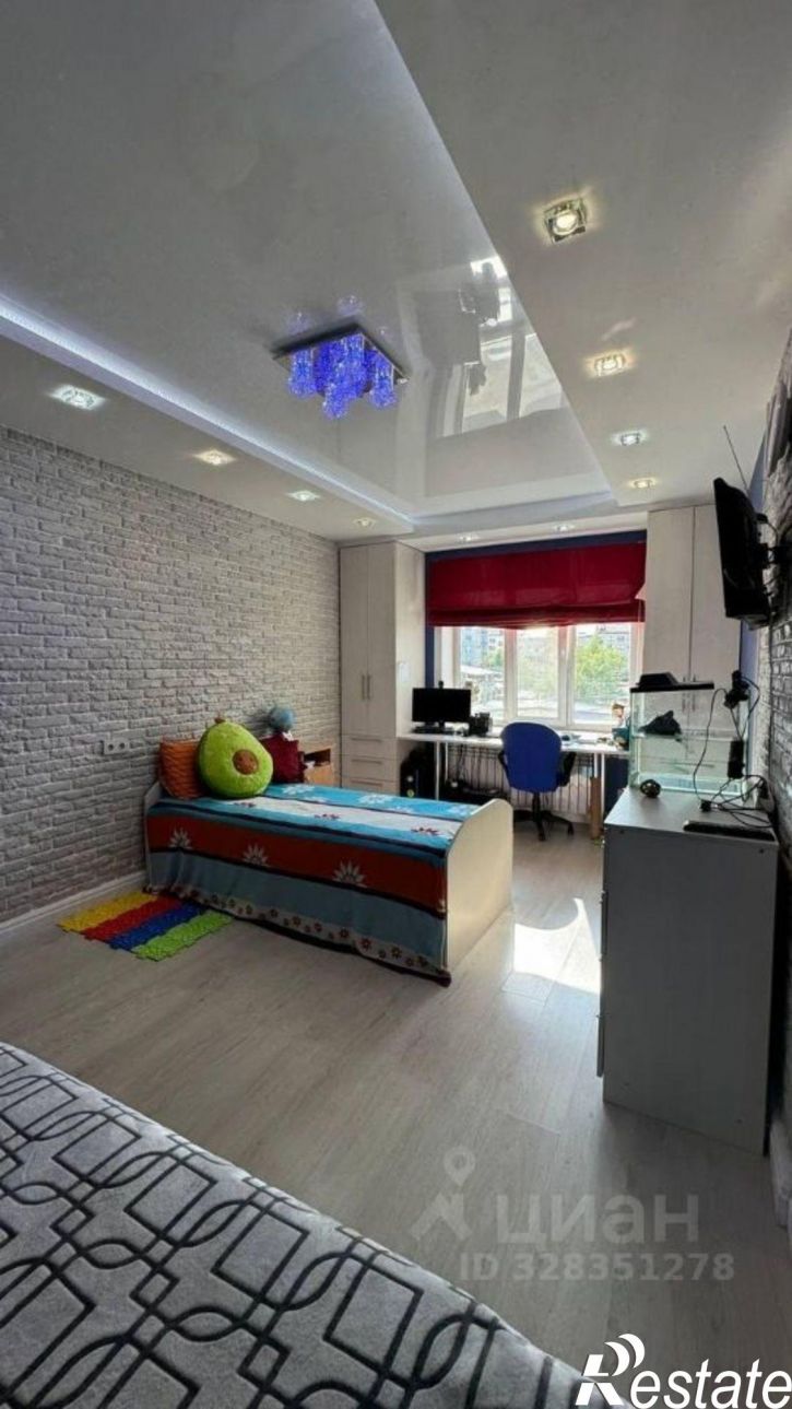 3-комн квартира ул Хабарова, 11,  д. 11