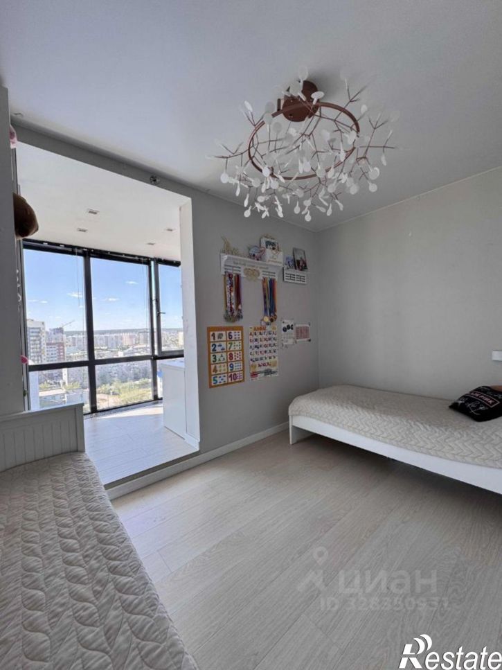 3-комн квартира ул Каландаришвили, 32,  д. 32