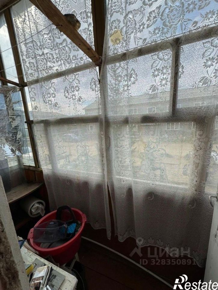 2-комн квартира ул Есенина, 2,  д. 2