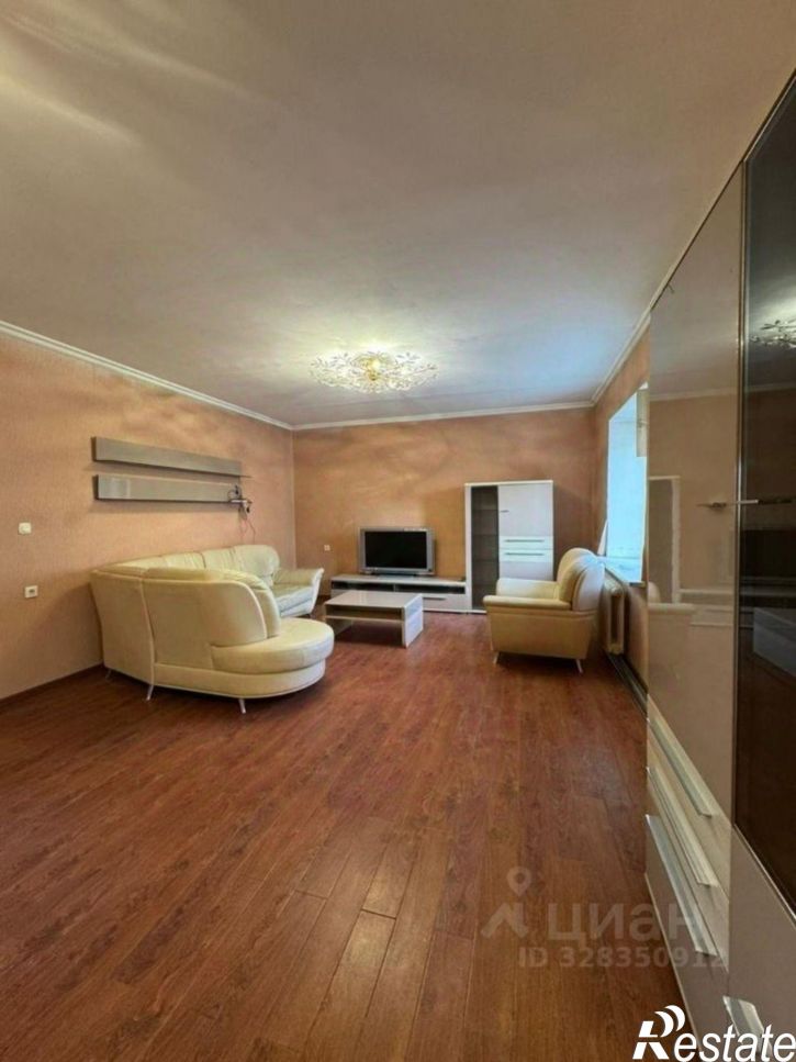 3-комн квартира улица Курашова, 27,  д. 27