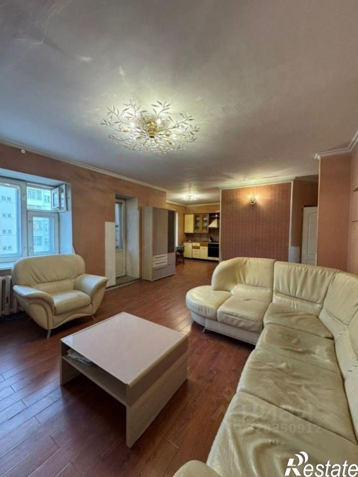 3-комн квартира улица Курашова, 27,  д. 27