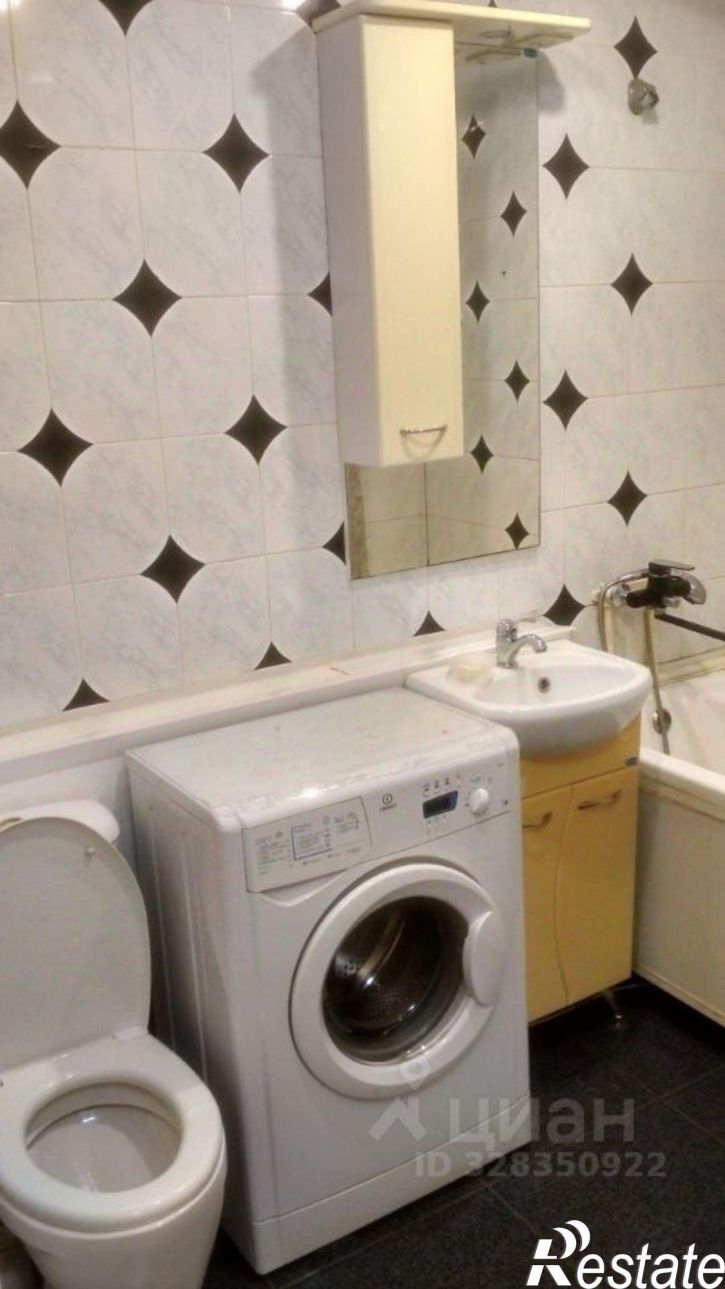 3-комн квартира ул Кальвица, 9/2,  д. 9/2