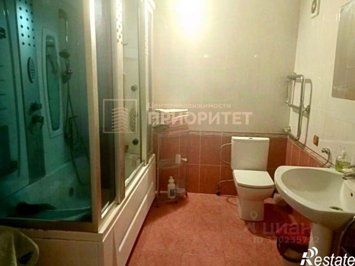 3-комн квартира улица Кирова, 19 к1,  д. 19 к1