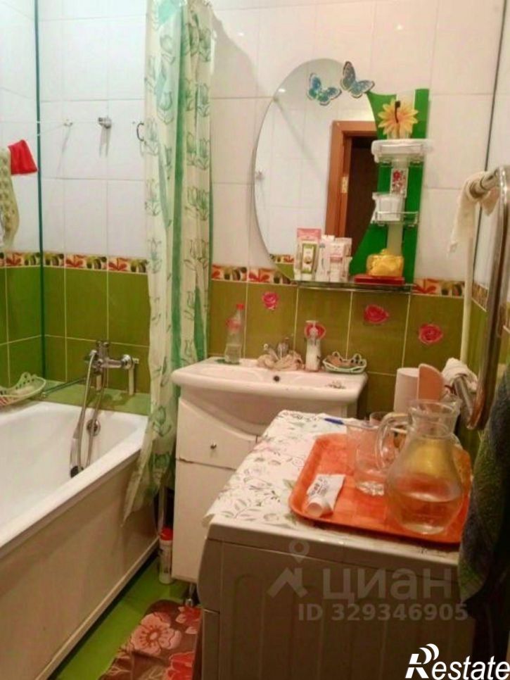 2-комн квартира ул летчицы Веры Захаровой, 8,  д. 8