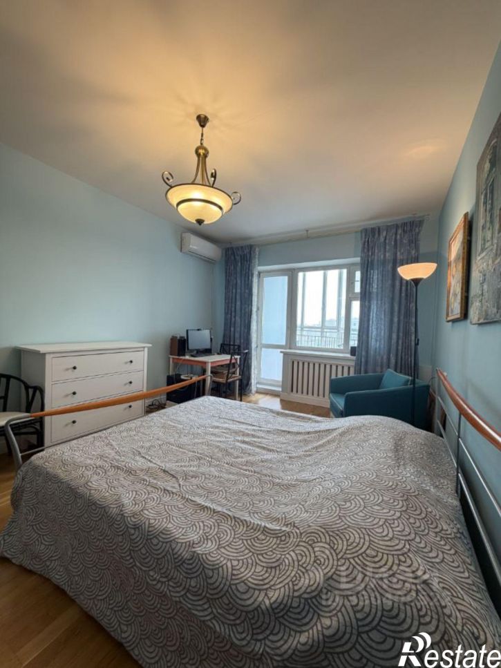 3-комн квартира ул Дзержинского, 34/2,  д. 34/2