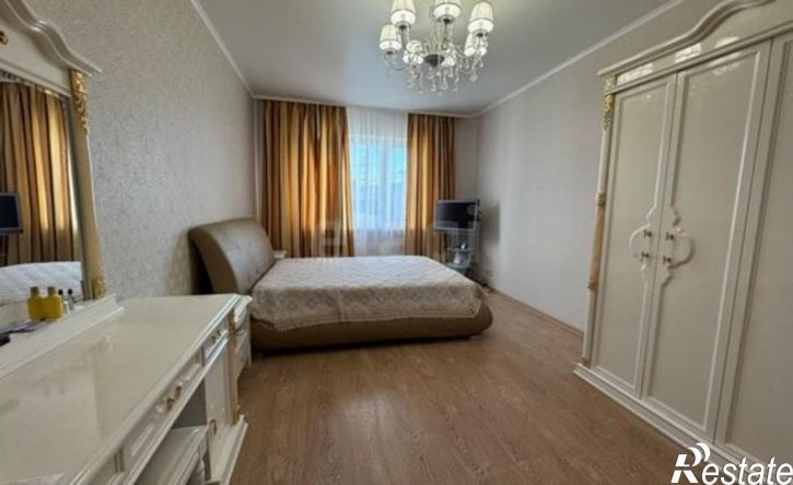 3-комн квартира улица Петровского, 10/4,  д. 10/4