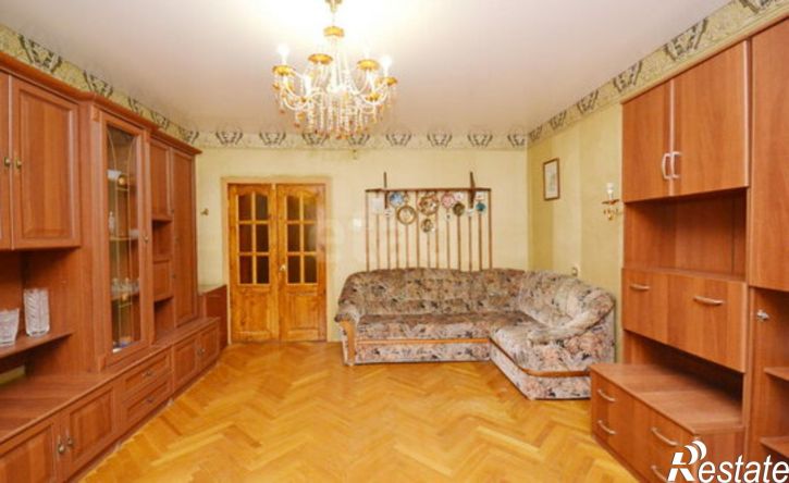 3-комн квартира улица Кирова, 21/3,  д. 21/3