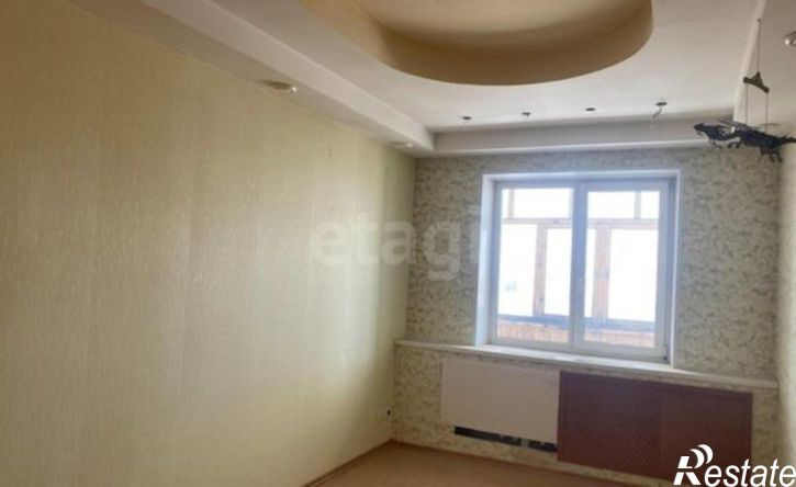 4-комн квартира улица Пояркова, 8/1,  д. 8/1