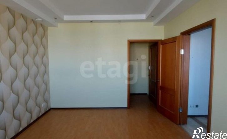 4-комн квартира улица Пояркова, 8/1,  д. 8/1