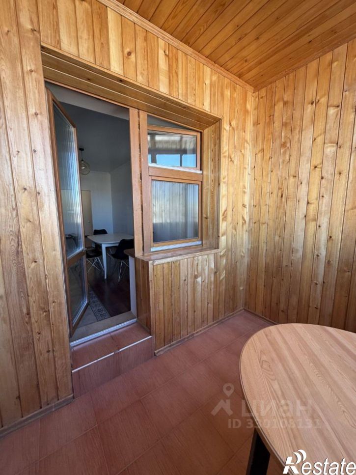 2-комн квартира улица Орджоникидзе, 50,  д. 50