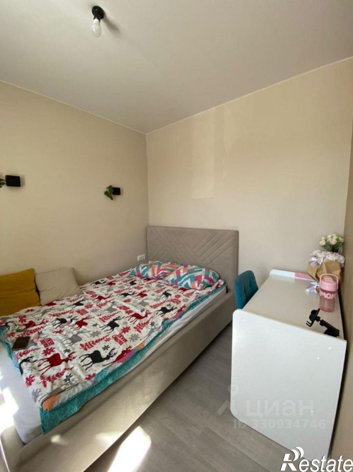 3-комн квартира улица Дзержинского, 70/1,  д. 70/1