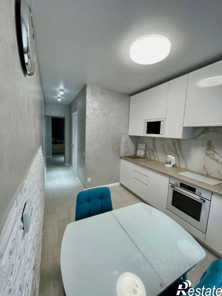 3-комн квартира улица Дзержинского, 70/1,  д. 70/1