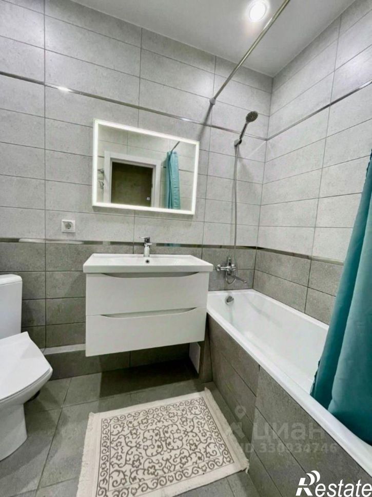 3-комн квартира улица Дзержинского, 70/1,  д. 70/1