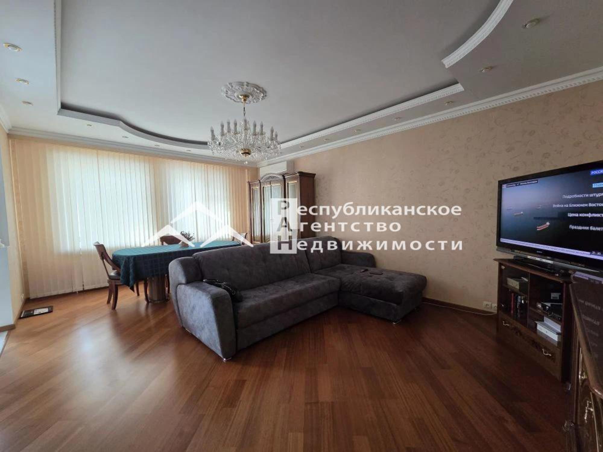 Купить квартиру за 28 000 000 рублей на Аммосова, 4/3