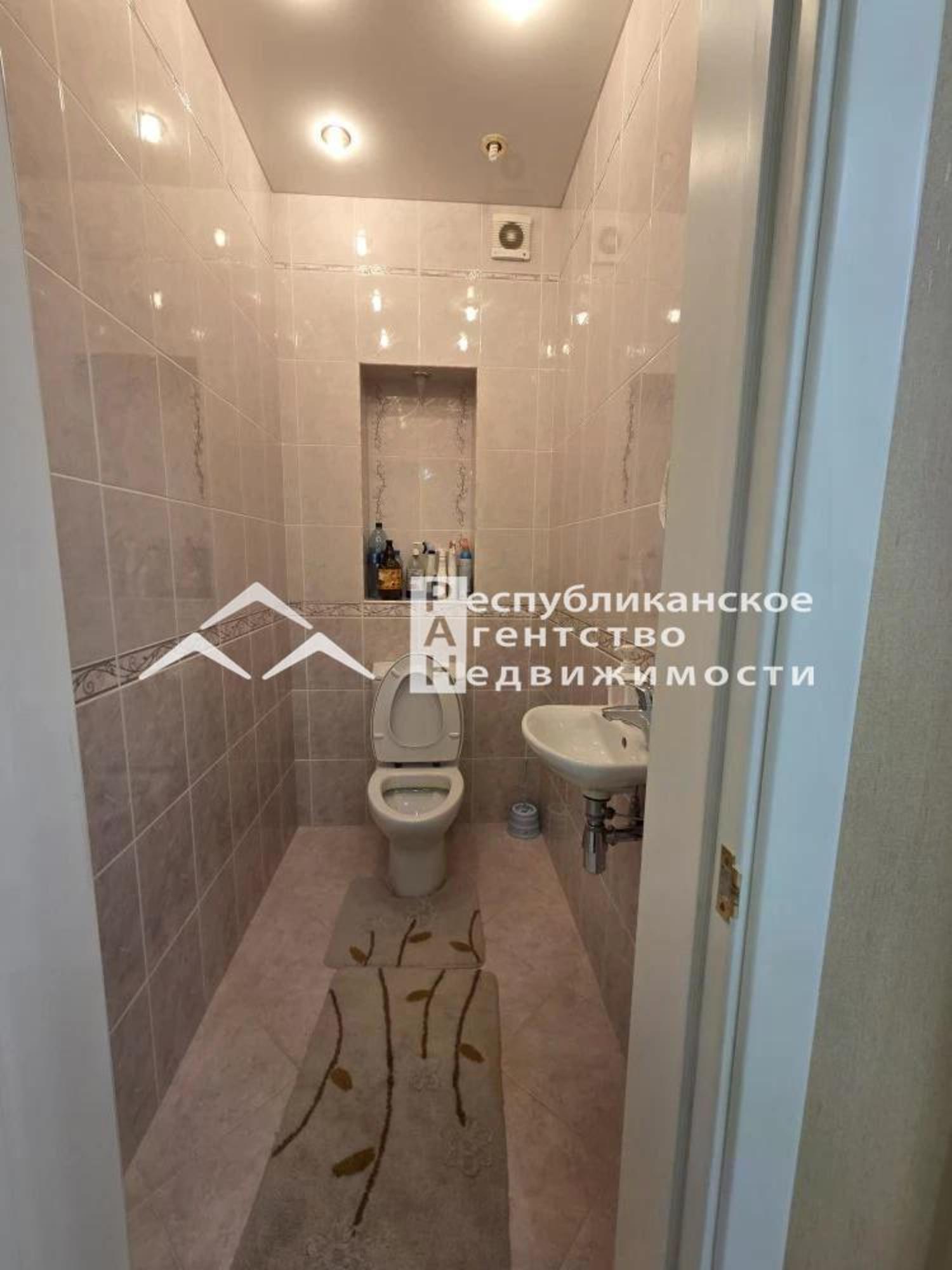 Купить квартиру за 28 000 000 рублей на Аммосова, 4/3